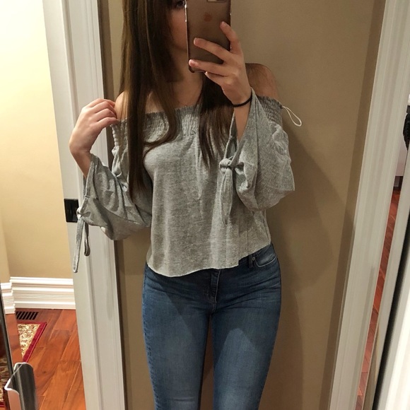 Grey Off-Shoulder Long Sleeve Top - Picture 3 of 3